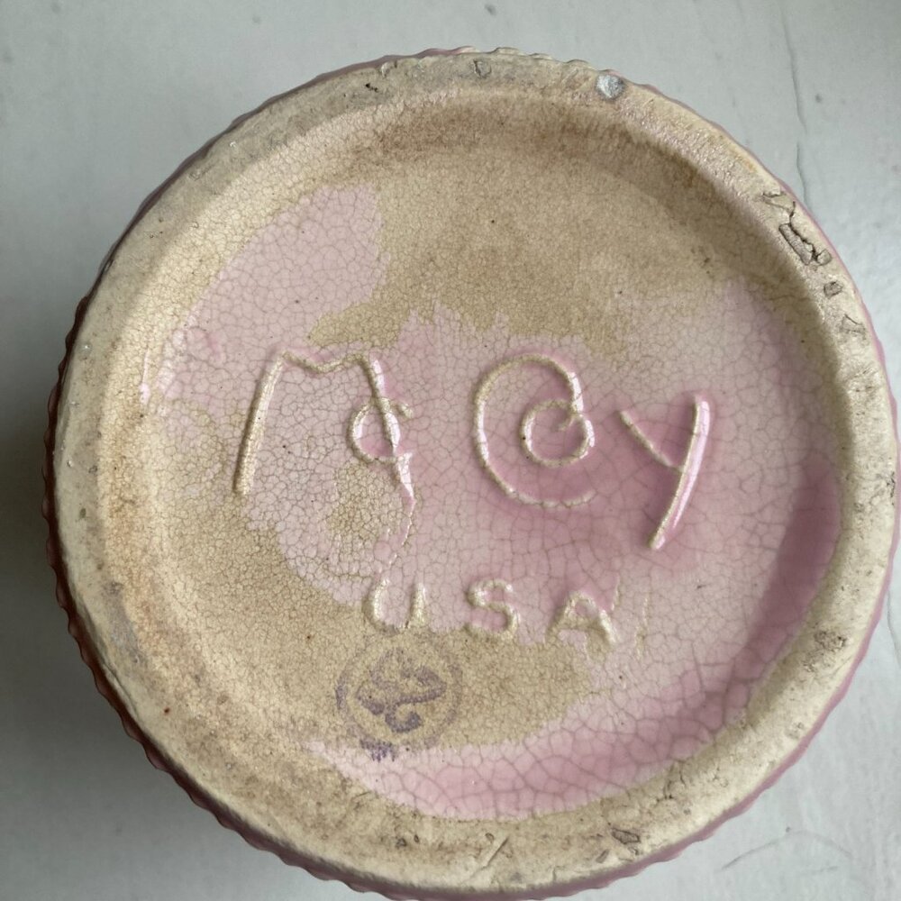 McCoy Pottery Flower Pot Planter Pink Basket Weave Pattern 5.5” x 5” Tall - Picture 3 of 4